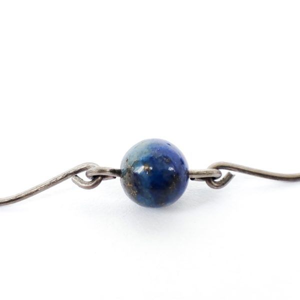 Titanium bracelet with Lapis lazuli